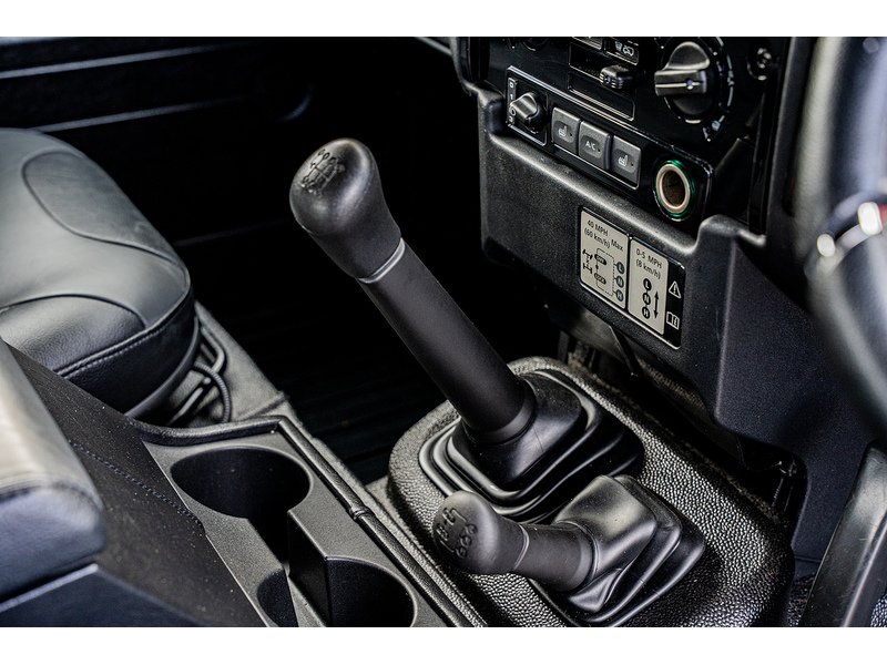 Used Land Rover Defender 2015 for sale - 76665877: Photo 26