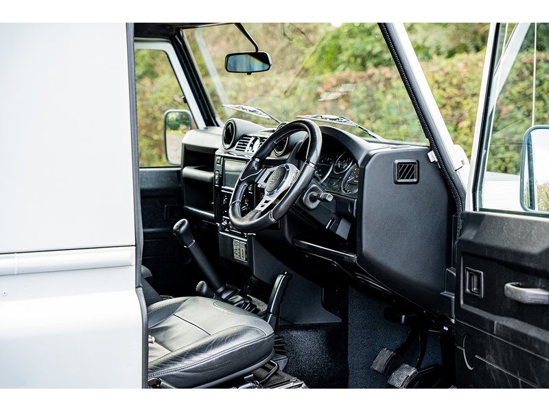 Used Land Rover Defender 2015 for sale - 76665877: Photo 27