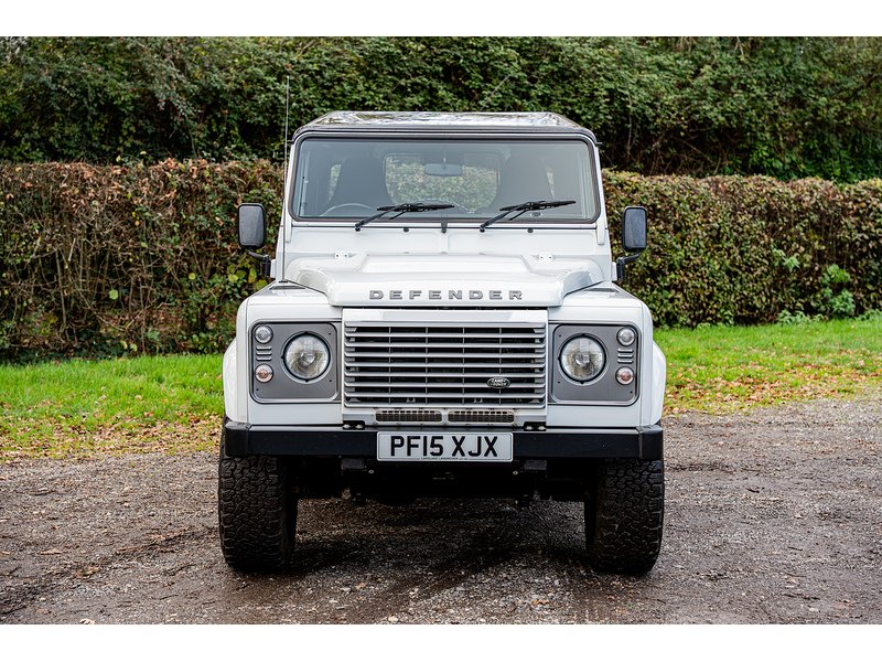 Used Land Rover Defender 2015 for sale - 76665877: Photo 3