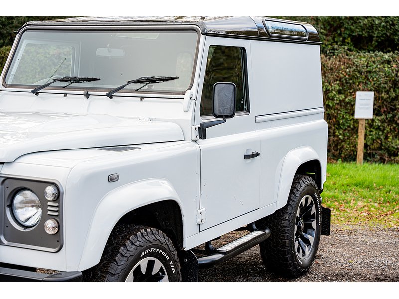 Used Land Rover Defender 2015 for sale - 76665877: Photo 35