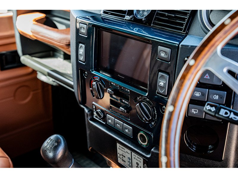 Used Land Rover Defender 2015 for sale - 77996677: Photo 16