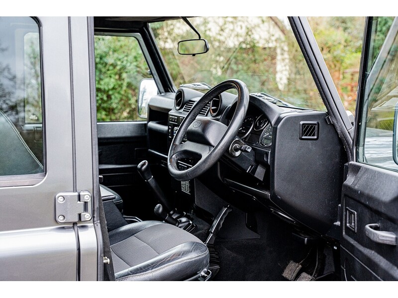 Used Land Rover Defender 2014 for sale - 77693873: Photo 11