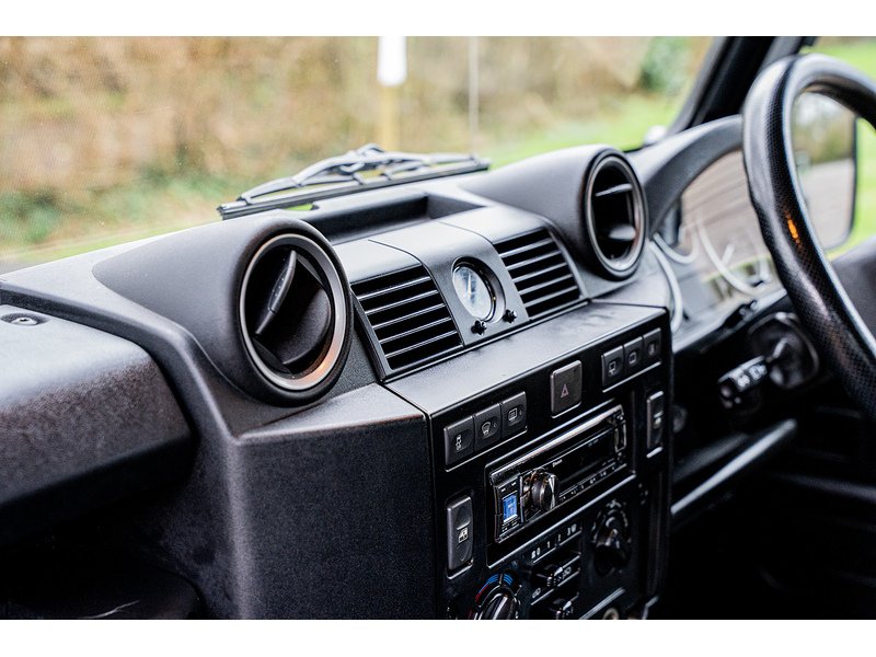 Used Land Rover Defender 2014 for sale - 77693873: Photo 17