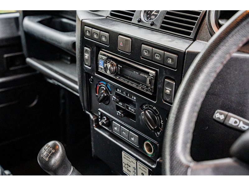 Used Land Rover Defender 2014 for sale - 77693873: Photo 21