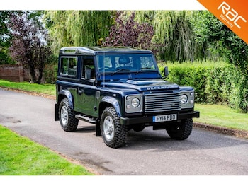Land Rover - Defender 90