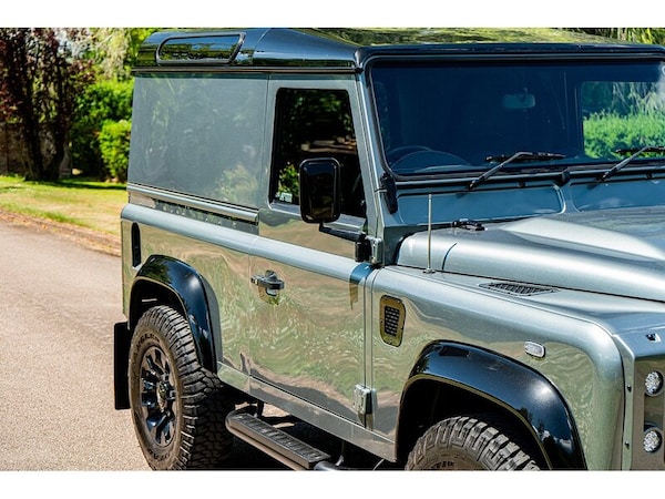 Used Land Rover Defender 90 2015 for sale - 75096029: Photo 17