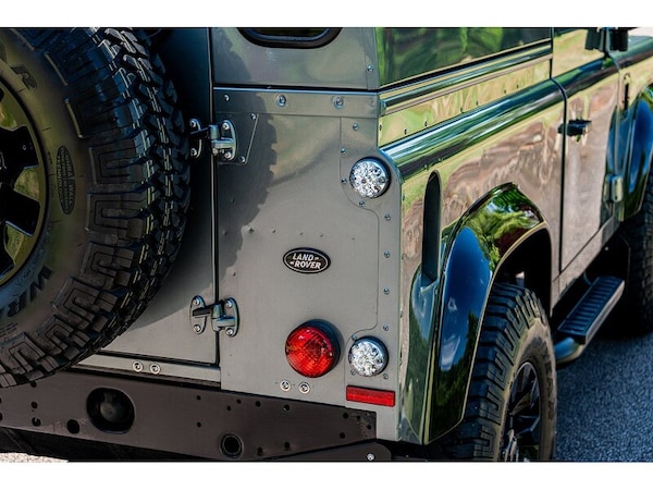 Used Land Rover Defender 90 2015 for sale - 75096029: Photo 23