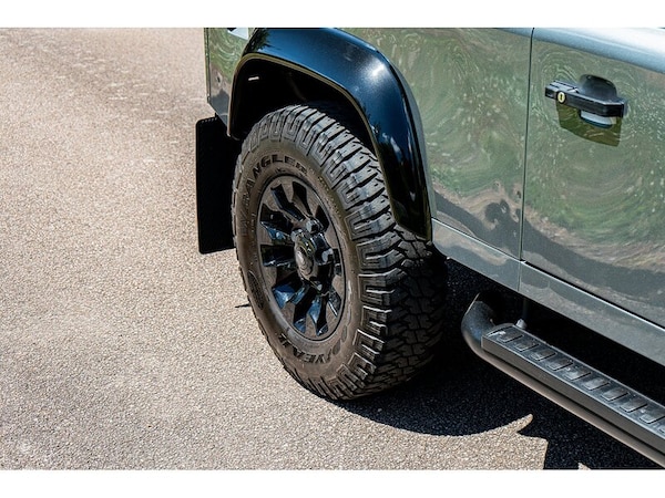 Used Land Rover Defender 90 2015 for sale - 75096029: Photo 25