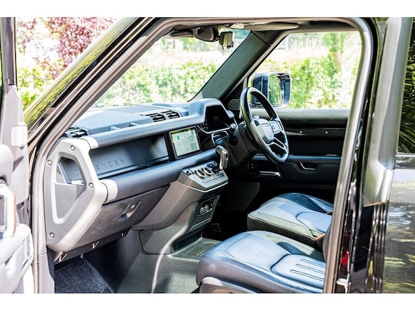 Used Land Rover Defender 90 2021 for sale - 75249183: Photo 24
