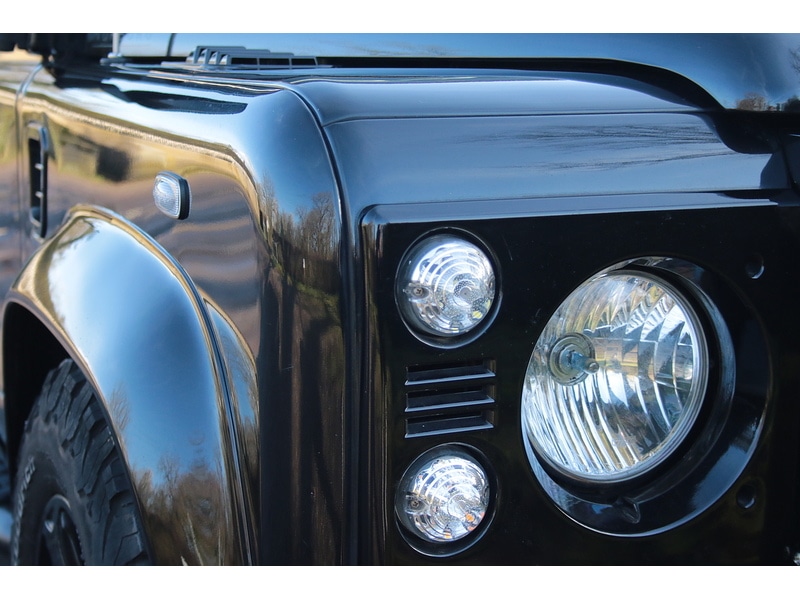 Used Land Rover Defender 90 2014 for sale - 77409129: Photo 14