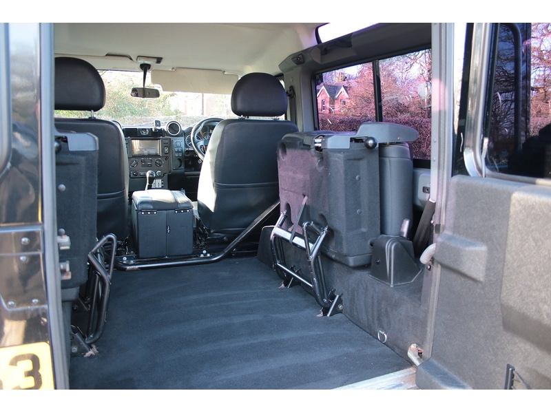 Used Land Rover Defender 90 2014 for sale - 77409129: Photo 23