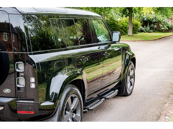 Used Land Rover Defender 110 2023 for sale - 75524827: Photo 13