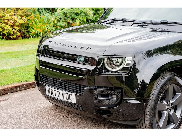 Used Land Rover Defender 110 2023 for sale - 75524827: Photo 6