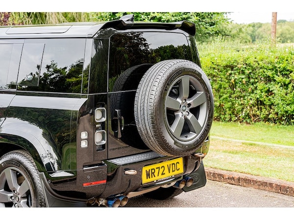 Used Land Rover Defender 110 2023 for sale - 75524827: Photo 8