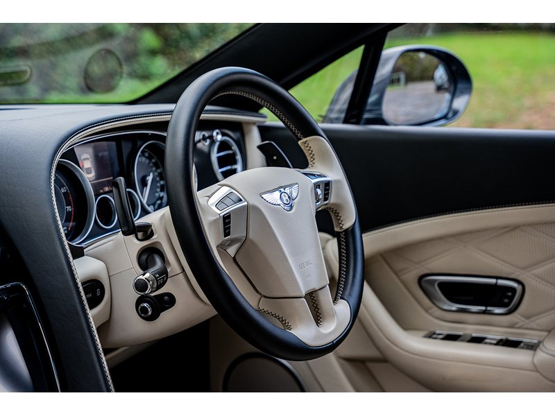 Used Bentley Continental 2014 for sale - 76663639: Photo 13