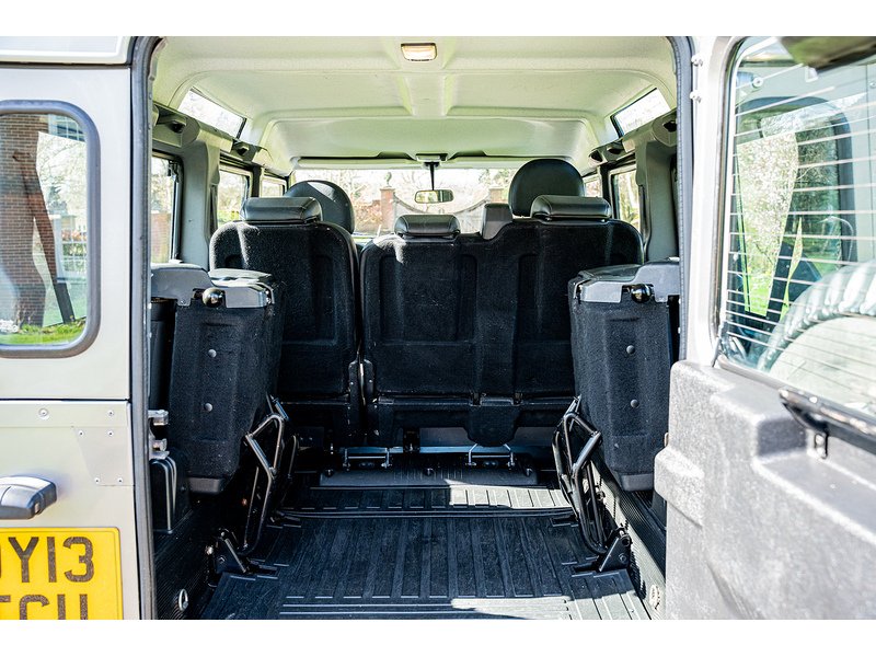 Used Land Rover Defender 2013 for sale - 77915309: Photo 18