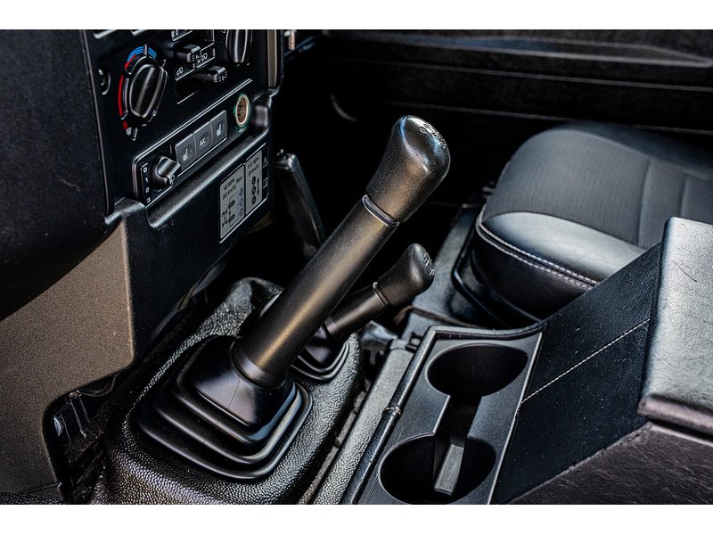 Used Land Rover Defender 2013 for sale - 77915309: Photo 28