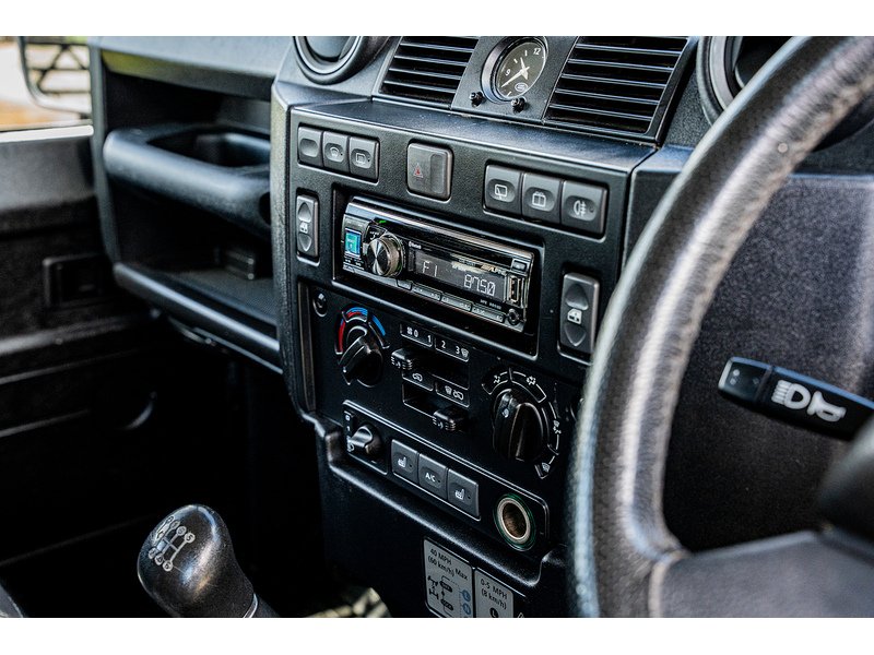 Used Land Rover Defender 2013 for sale - 77915309: Photo 30