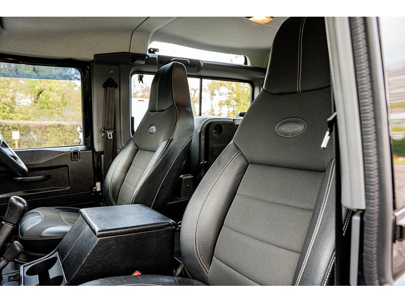 Used Land Rover Defender 2013 for sale - 76663636: Photo 11