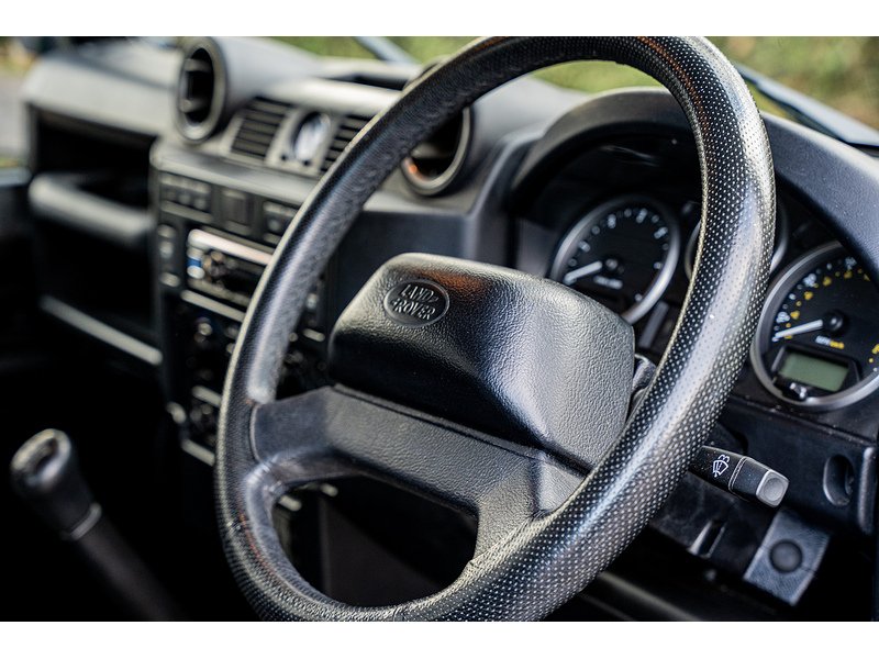 Used Land Rover Defender 2013 for sale - 76663636: Photo 26