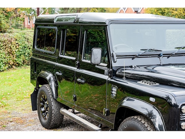 Used Land Rover Defender 110 2014 for sale - 76263811: Photo 17