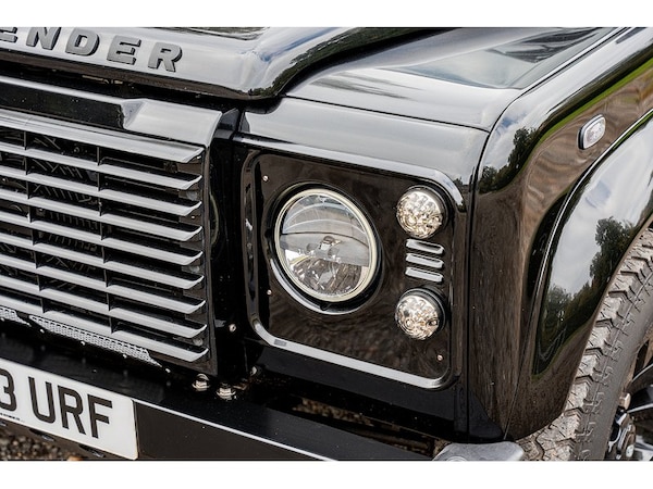 Used Land Rover Defender 110 2014 for sale - 76263811: Photo 21