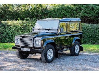 Used Land Rover Defender 90 2016 for sale - 76036673: Photo