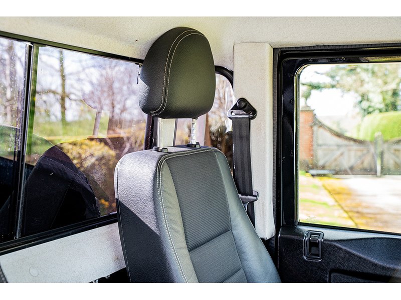 Used Land Rover Defender 2015 for sale - 77906044: Photo 12