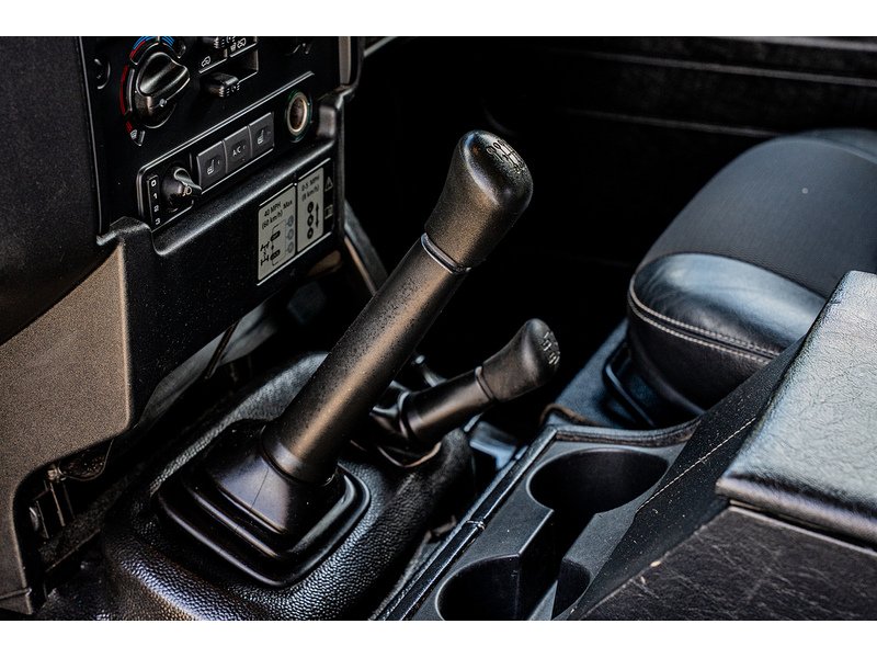 Used Land Rover Defender 2016 for sale - 77906041: Photo 12