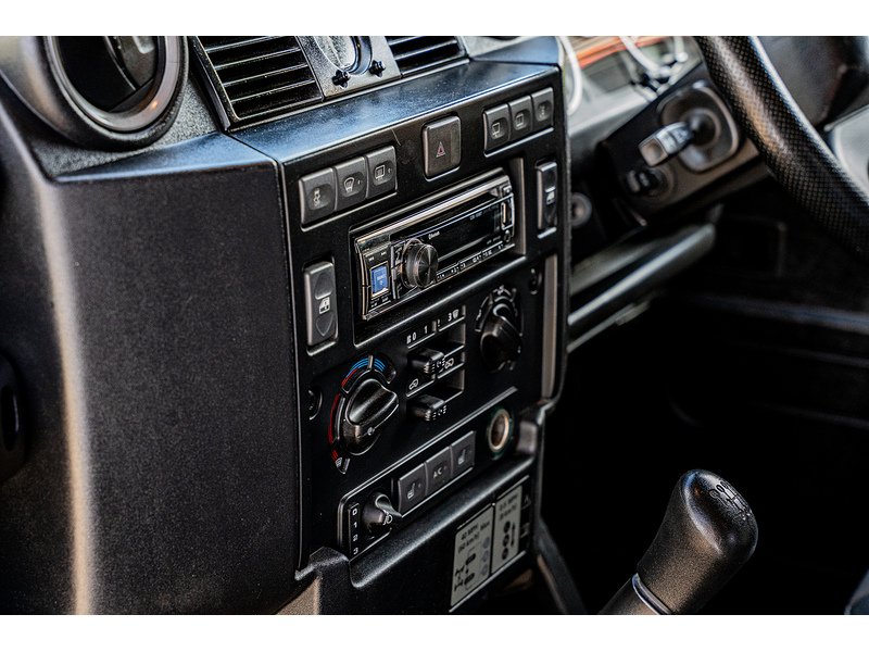 Used Land Rover Defender 2016 for sale - 77906041: Photo 25