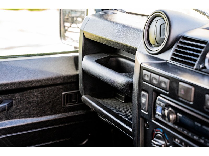 Used Land Rover Defender 2016 for sale - 77906041: Photo 26