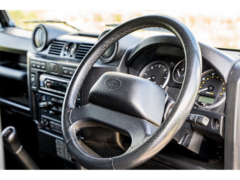 Used Land Rover Defender 2016 for sale - 77906041: Photo 30