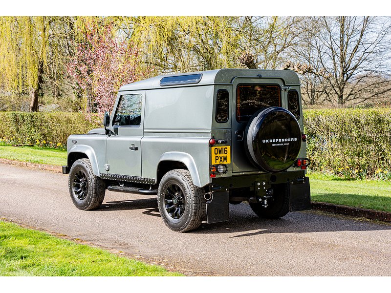 Used Land Rover Defender 2016 for sale - 77906041: Photo 8