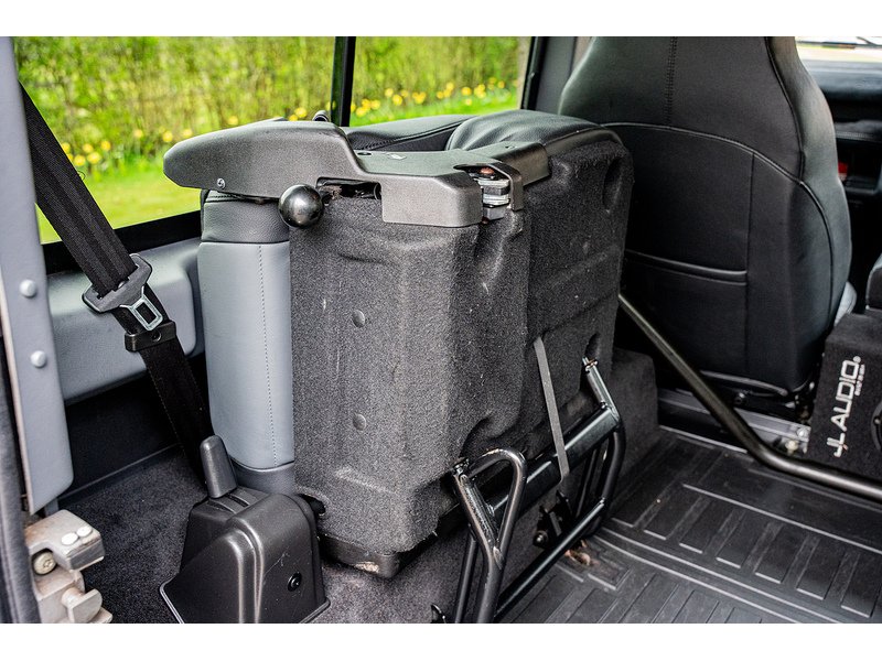 Used Land Rover Defender 2015 for sale - 78168056: Photo 25