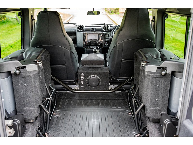 Used Land Rover Defender 2015 for sale - 78168056: Photo 27