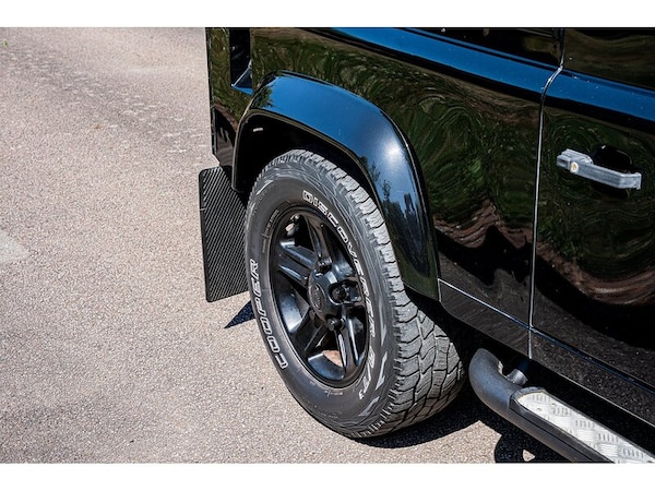 Used Land Rover Defender 90 2014 for sale - 75235201: Photo 18