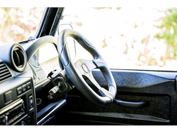 Used Land Rover Defender 90 2014 for sale - 75235201: Photo 20