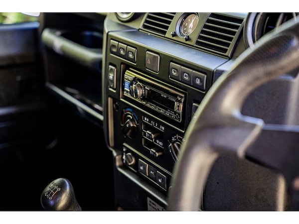 Used Land Rover Defender 90 2014 for sale - 75235201: Photo 22