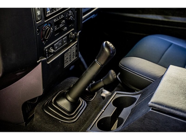 Used Land Rover Defender 90 2014 for sale - 75235201: Photo 24