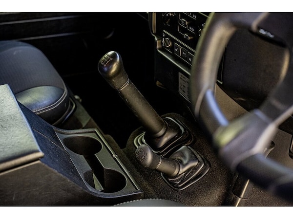 Used Land Rover Defender 90 2014 for sale - 75235201: Photo 29