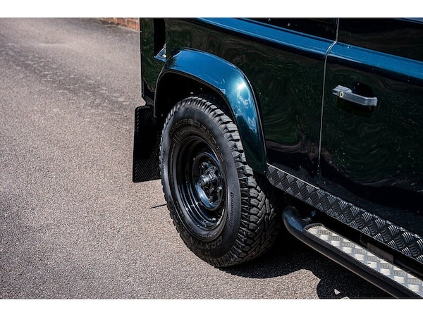 Used Land Rover Defender 90 2013 for sale - 75249179: Photo 22