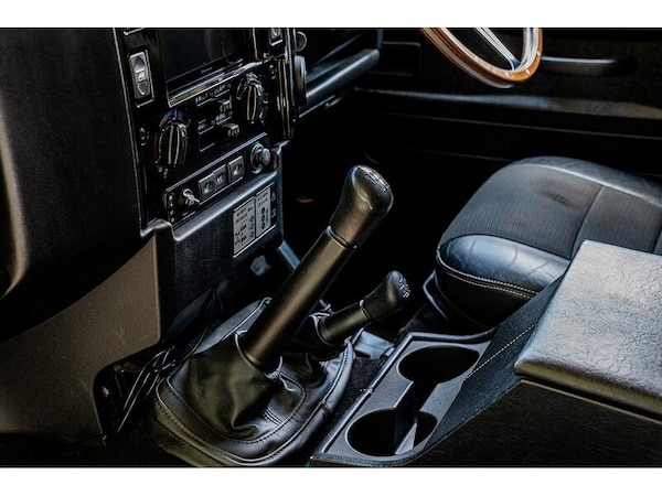 Used Land Rover Defender 90 2013 for sale - 75249179: Photo 29