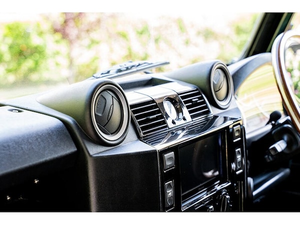 Used Land Rover Defender 90 2013 for sale - 75249179: Photo 30
