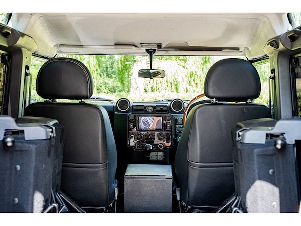 Used Land Rover Defender 90 2013 for sale - 75249179: Photo 38
