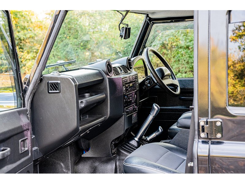 Used Land Rover Defender 2013 for sale - 76518485: Photo 17