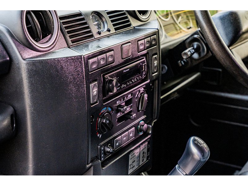 Used Land Rover Defender 2013 for sale - 76518485: Photo 28