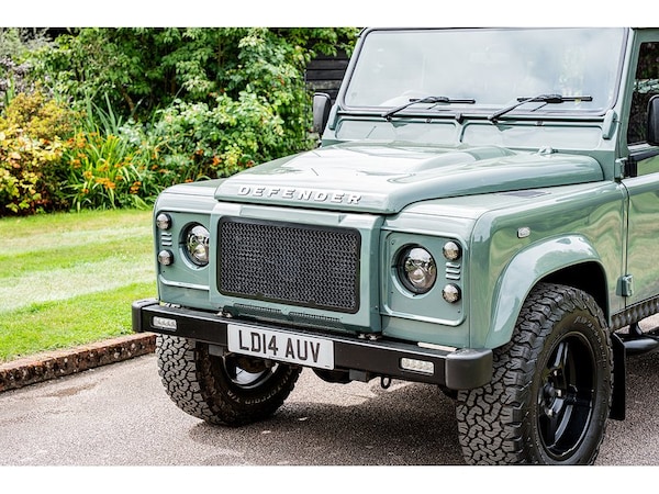 Used Land Rover Defender 90 2014 for sale - 75524825: Photo 12