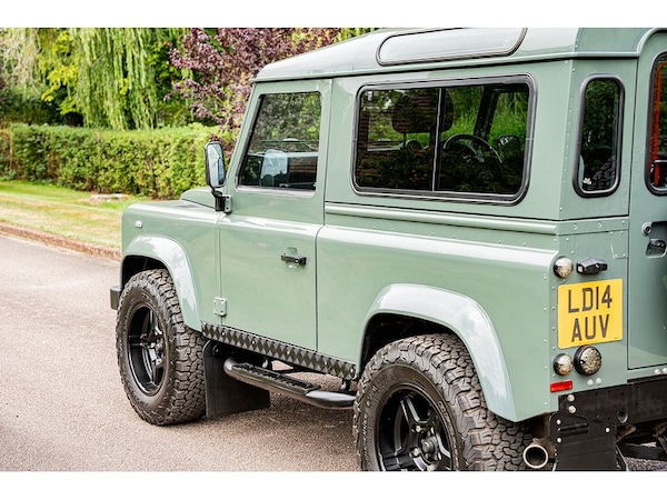Used Land Rover Defender 90 2014 for sale - 75524825: Photo 13