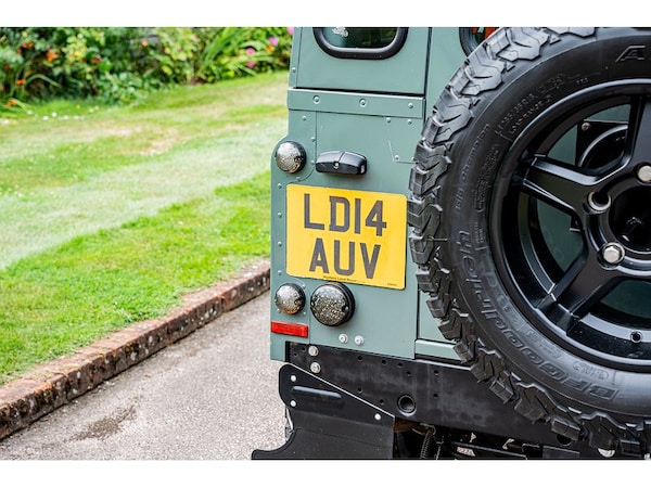 Used Land Rover Defender 90 2014 for sale - 75524825: Photo 16