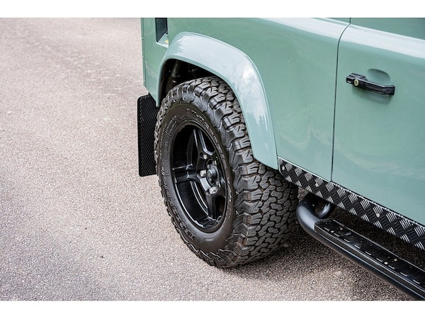 Used Land Rover Defender 90 2014 for sale - 75524825: Photo 17